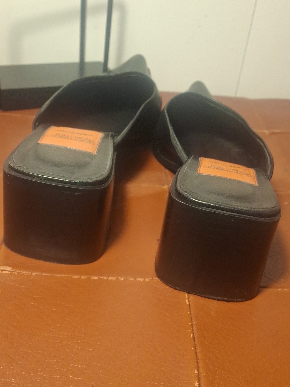 Goffredo Fantini Black Leather Mules - Picture 8 of 8